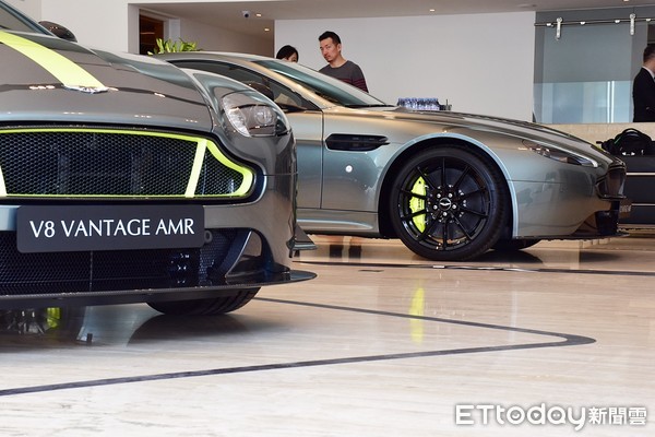 台灣有車主直接下單開回家　Aston Martin Vantage AMR 988萬元起限量抵台　（圖／記者游鎧丞攝）