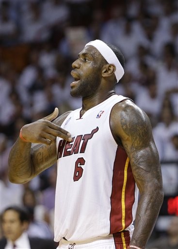 ▲詹姆斯終於不再孤立無援，熱火驚險7戰東區封王。(圖／達志影像／美聯社)