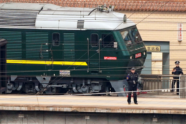 ▲▼ 外傳金正恩密訪北京，搭乘舊式綠色列車。（圖／路透社）