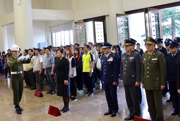 ▲新竹軍人忠靈祠春祭追悼會向國軍先烈表達追思緬懷。（圖／新竹市政府提供）