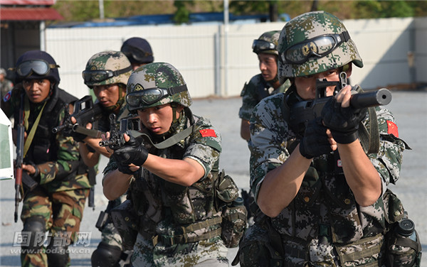 ▲▼雙方官兵進行混編反恐戰術訓練、「金龍－2018」             。（圖／翻攝自大陸國防部官網）