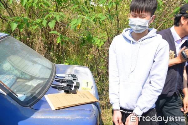 ▲江姓男子涉嫌槍擊案，向警方投案，帶領警方起獲作案槍械。（圖／記者林悅翻攝）