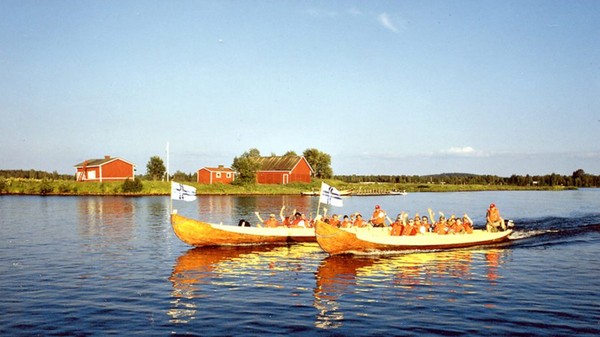 芬蘭「幻境河中島」的四季　給根釣竿就能待上一輩子。（圖／取自laplandsafaris）