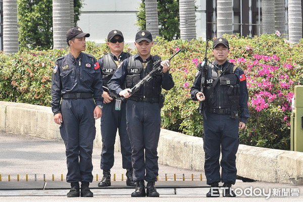 ▲▼總統府,憲兵,維安,警衛,警備。（圖／記者李毓康攝）