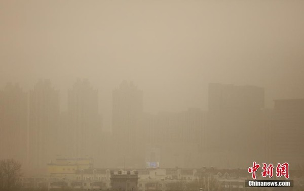 ▲▼氣象不利、工業排放增加　多種因素致PM2.5徘徊北京。（圖／翻攝自中新網）