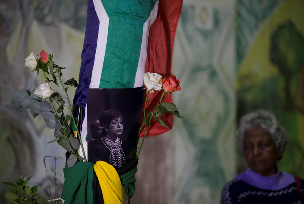 ▲▼南非前總統曼德拉妻子溫妮曼德拉過世。（圖／路透社）