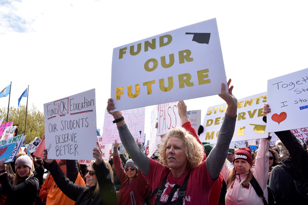 ▲▼奧克拉荷馬州公立教師罷工，要求加薪和教育經費。（圖／路透社）
