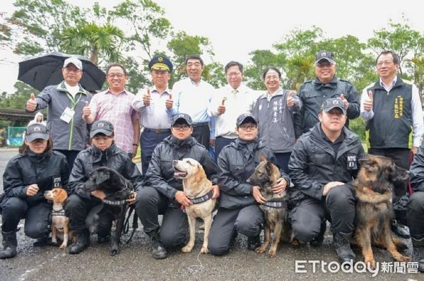 ▲2018樂托邦國際音樂季桃園登場，動員8隻緝毒犬現場查緝。（圖／桃園市政府提供） 