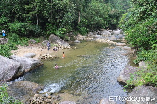 ▲柏密斯瀑布Burmese Pool Waterfall。（圖／記者華少甫攝）