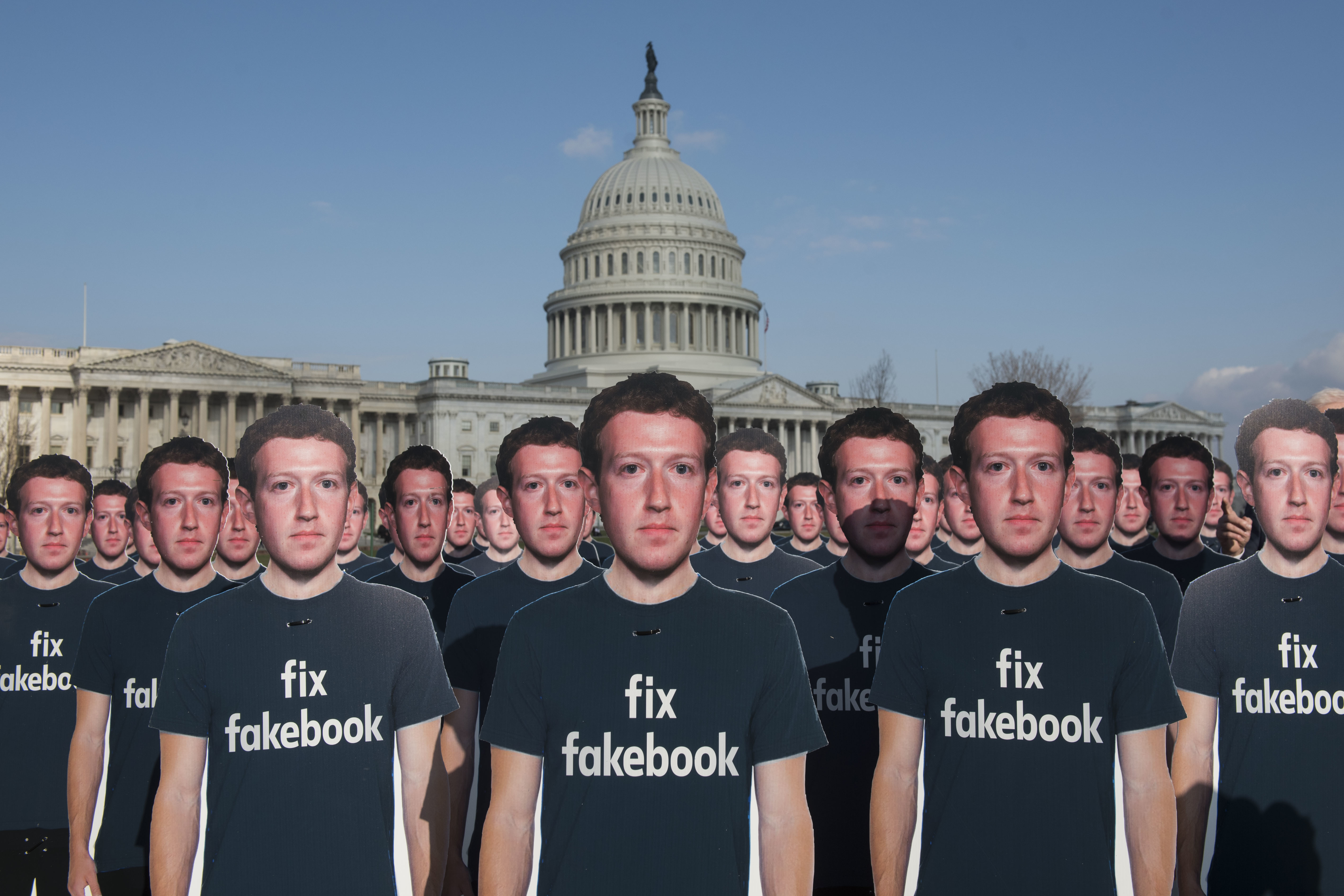  ▲▼ 臉書創辦人暨執行長祖克柏（Mark Zuckerberg）的人形立牌。（圖／達志影像／美聯社）