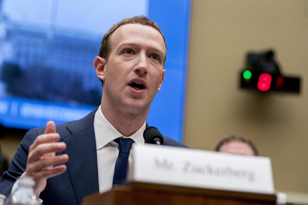 ▲▼臉書執行長祖克柏（ Mark Zuckerberg）赴國會眾議院作證。（圖／達志影像／美聯社）