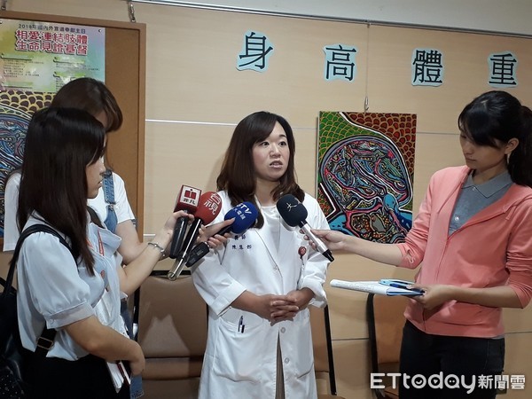 ▲出生壞死性腸炎開5次刀　742克「珍奶弟」要上小學了。（圖／馬偕醫院提供）