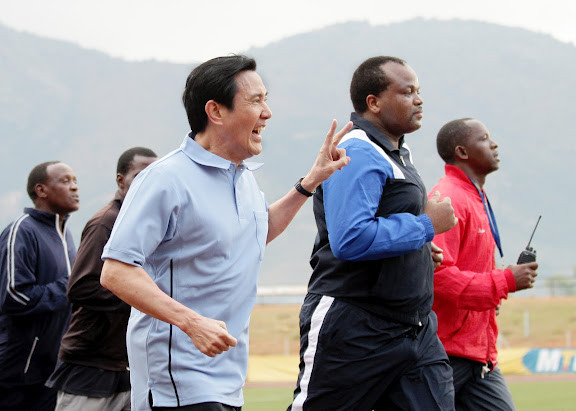 ▲▼前總統馬英九與史瓦濟蘭國王Mswati III 晨跑。（圖／總統府提供）