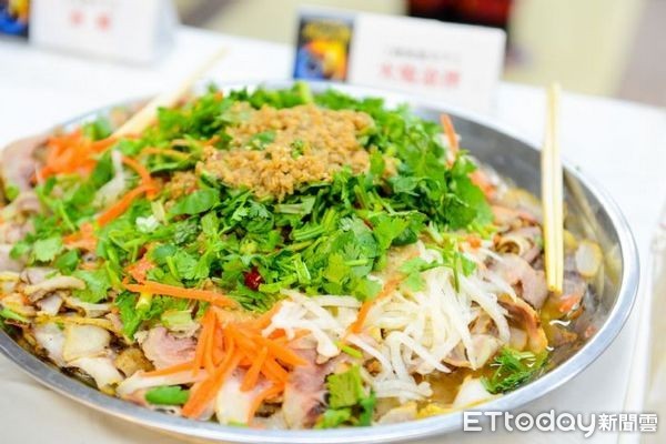 ▲2018桃園龍岡米干節，推出具有濃厚的雲南風味美食。（圖／桃園市政府提供）