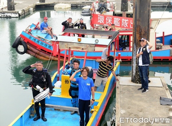 ▲桃園市春季淨灘淨海，出動環保志工及環保艦隊，採「海陸同步」清理桃園海岸。（圖／環保局提供）