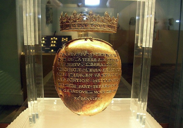 ▲▼法博物館找回失竊的「王后心臟」。（圖／翻攝自維基百科）