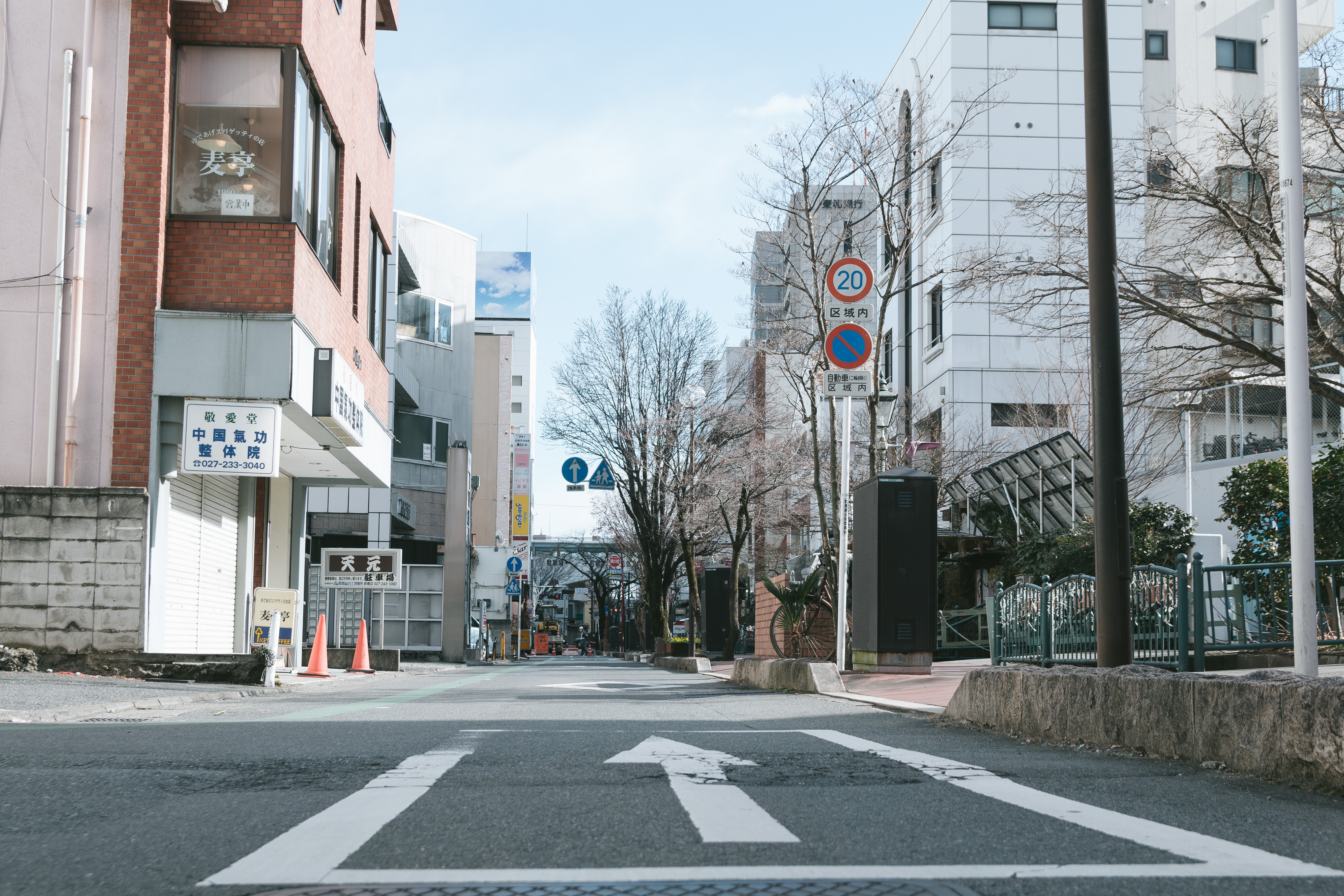 ▲▼建築物、房子、房屋、高樓、大樓、蝸牛族、房貸、買屋、買房、房地產、建商。（示意圖／取自pakutaso）