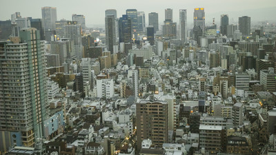 同個社區「房仲、代銷賣房」每坪差15萬！內行曝可能原因