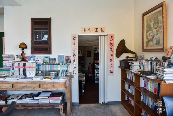 ▲馬祖南竿牛角聚落的刺鳥咖啡書店。（圖／食癮，拾影提供）