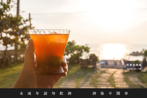 ▲高雄蚵仔寮－意滿漁，看夕陽吃美食。（圖／虎麗笑嗨嗨提供）