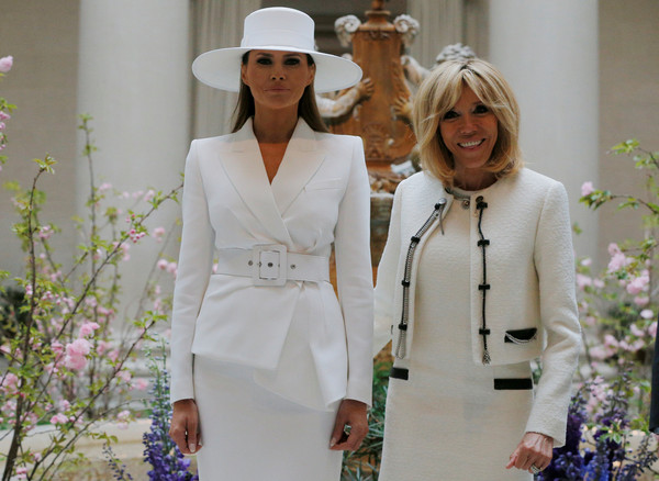 ▲▼美國第一夫人梅蘭妮亞（Melania Trump）與法國第一夫人布莉姬（Brigitte Macron）。（圖／路透社）