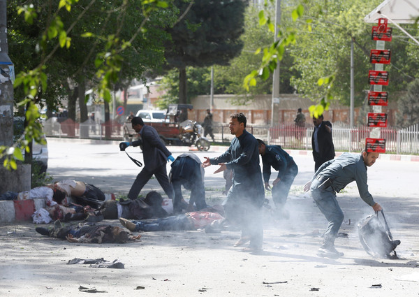 ▲▼阿富汗首都爆炸至少21死，法新社記者喪生。(圖／路透)