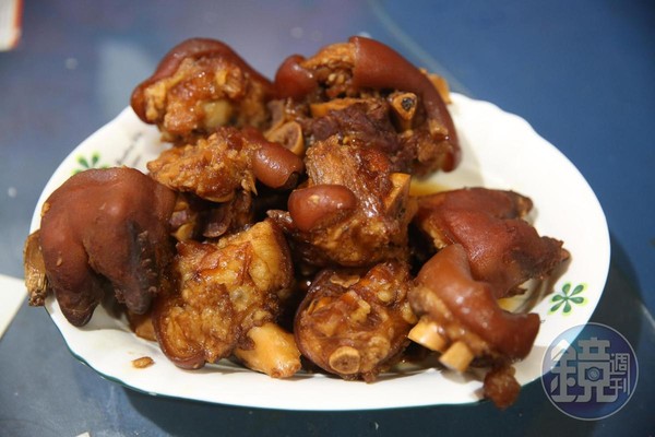 「笑年公」病重時一直期待病癒時，能再吃到妻子煮的豬腳。