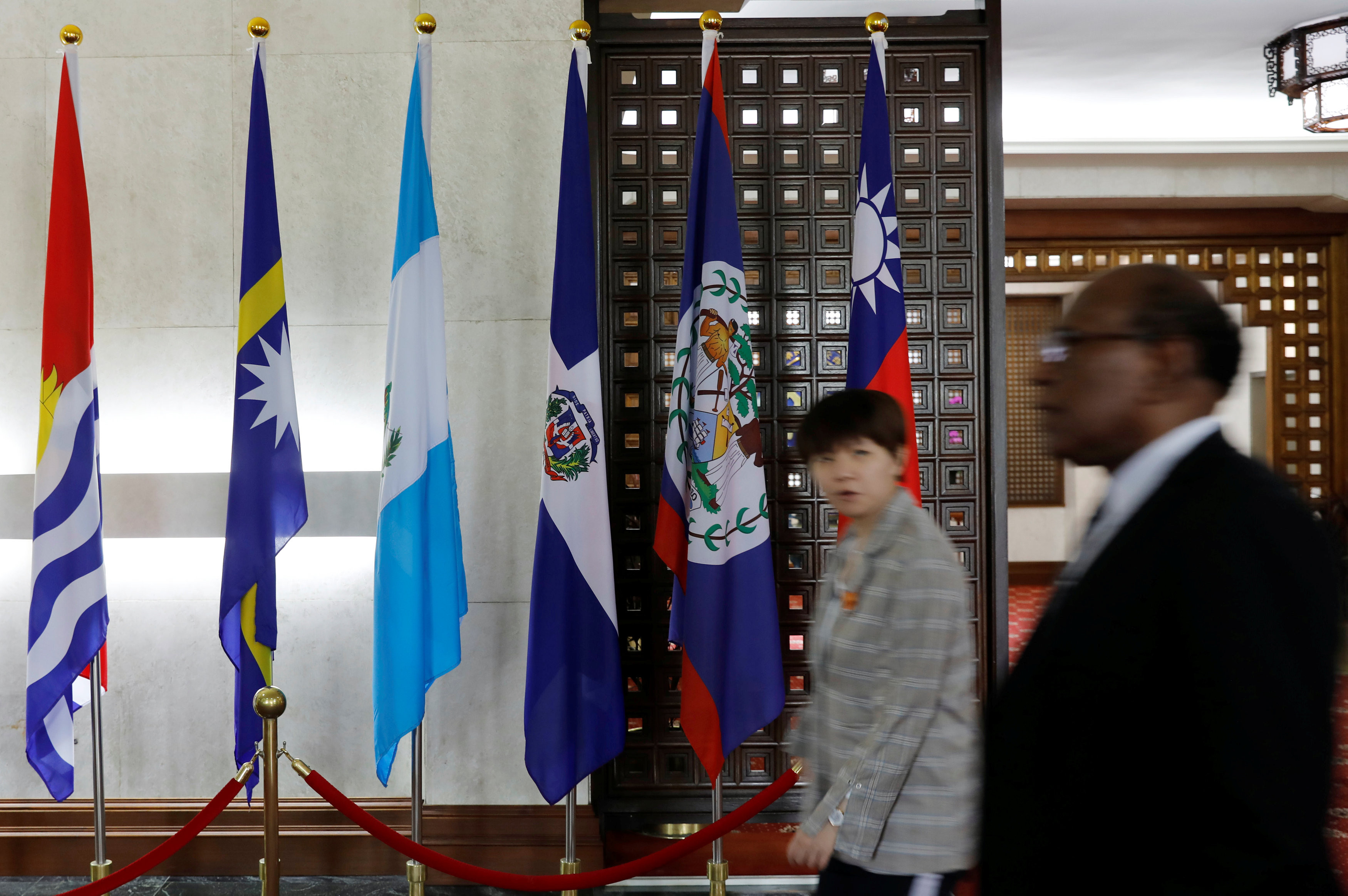 ▲外交部可見多明尼加國旗。（圖／路透社）