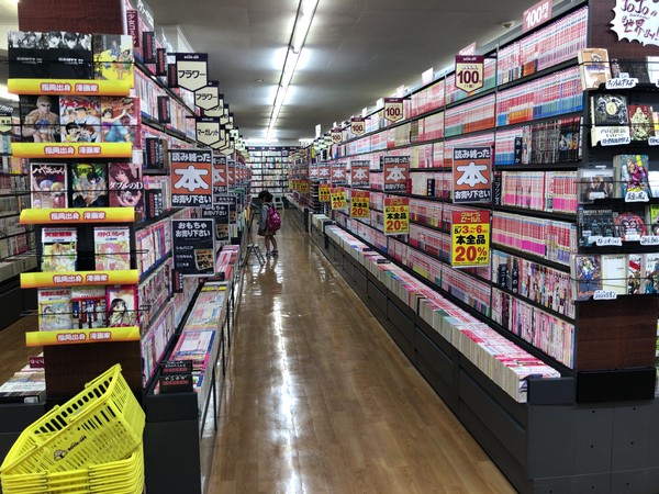 跳蚤市場正夯。（圖／福澤喬 攝）