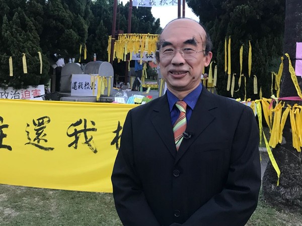 ▲郭子乾模仿教育部長吳茂昆來到台灣大學。（圖／經紀人提供）