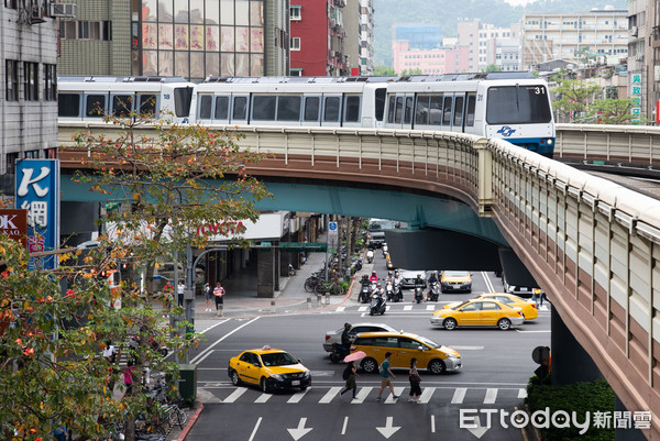 季相儒務必改ETtoday資料照▲▼台北捷運,文湖線,大眾交通運輸,大眾運輸。（圖／記者季相儒攝）