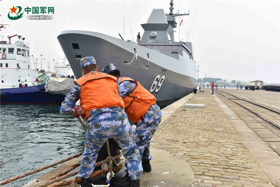 ▲▼新加坡海軍「剛毅」號導彈護衛艦於6日抵達青島某軍港進行4天訪問。（圖／翻攝自中國軍網）