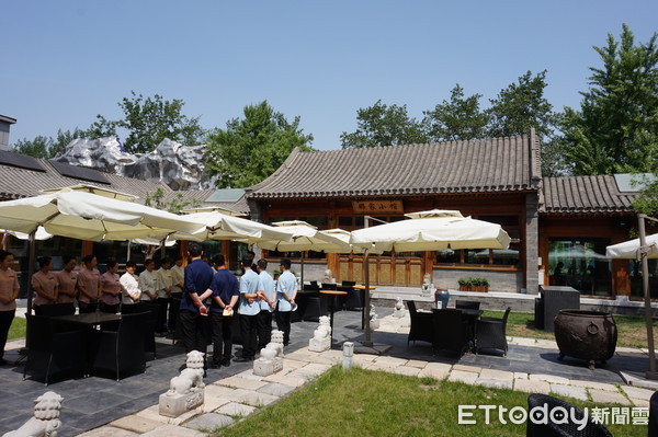 ▲座落北京酒仙橋附近、以正黃旗私家菜餚著稱的「那家小館」，以四合院形式重現「宅門菜」。（圖／記者蔡浩祥攝）