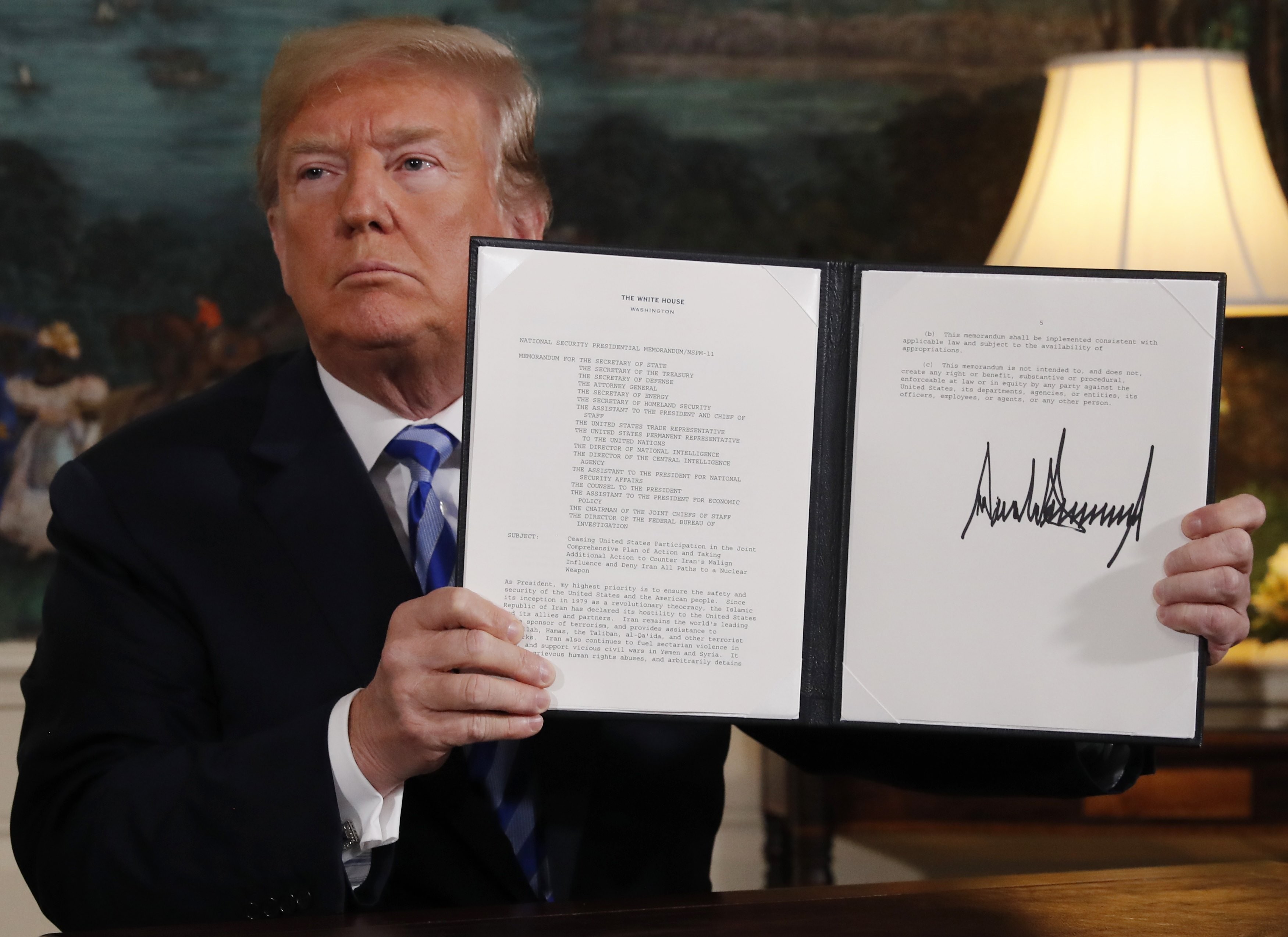 ▲美國總統川普（Donald Trump）於白宮宣布退出伊朗核協議。（圖／路透社）