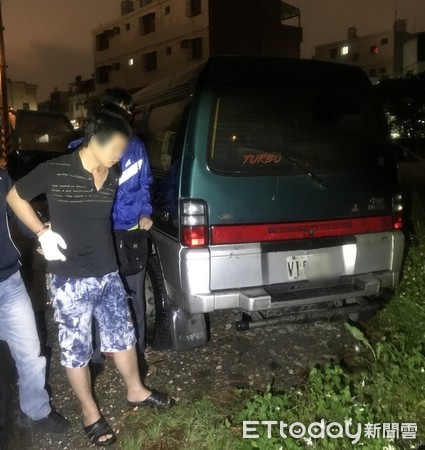 ▲陳嫌竊取自小貨車為埋伏員警人贓俱獲。（圖／中壢警分局提供）