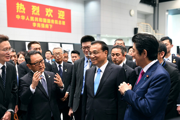 ▲李克強參觀豐田北海道廠區　安倍機場送行結束對日訪問。（圖／路透社）