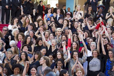 82位女電影人佔領坎城抗議！凱特布蘭琪：女性在世界上並非少數