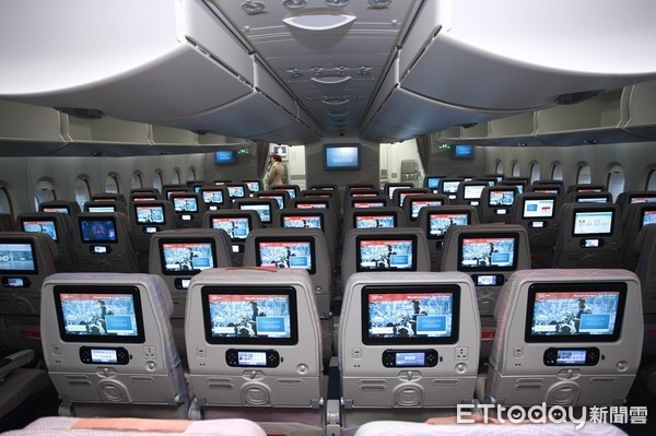 大型客机坐多少人图片