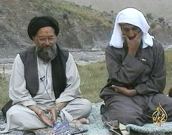 ▲▼ 「基地」組織領袖札瓦希里（Ayman al-Zawahri）（左）與賓拉登（右）。（圖／達志影像／美聯社）