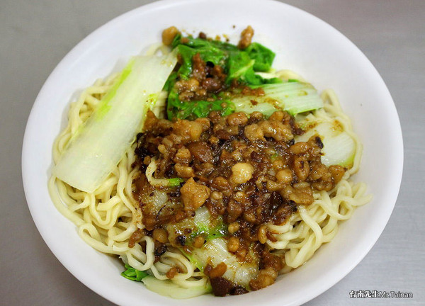 ▲台南隱藏版美食 飄香30年陳家意麵滷味。（圖／台南先生提供）