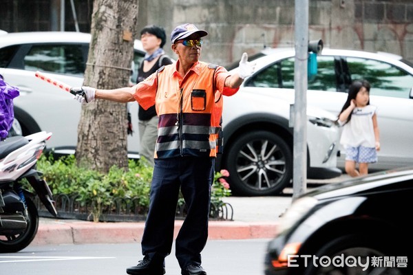 ▲▼義交,交通指揮,交通安全。（圖／記者季相儒攝）