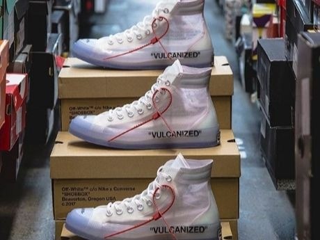 ▲ Off-White x CONVERSE聯名潮鞋強勢來襲。（圖／翻攝自IG）