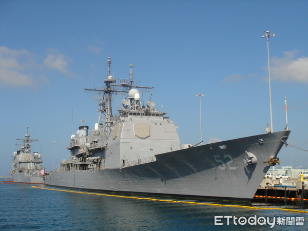 ▲▼  解放軍造艦速度如同下餃子           。（圖／黃竣民授權）