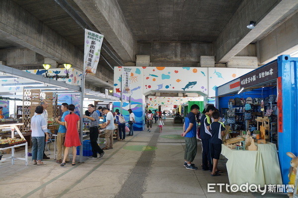 ▲「多肉植物」正夯，桃園假日農創市集舉辦展售會。（圖／記者楊淑媛攝）