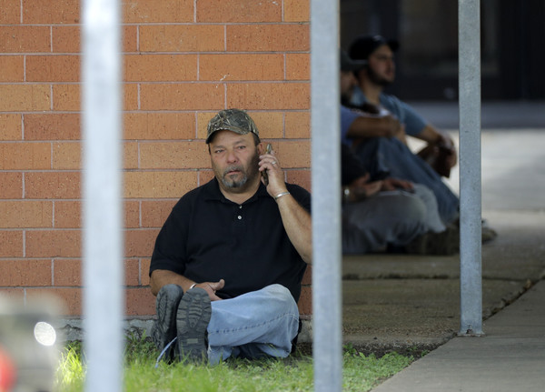 ▲美國德州休士頓的聖塔菲（Santa Fe）高中發生槍擊案，死亡人數傳攀升至10人。（圖／達志影像／美聯社）