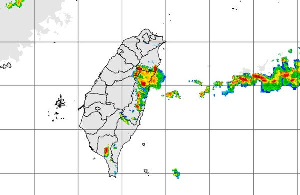 ▲▼對流發展旺盛，氣象局發布大雨特報。（圖／中央氣象局）