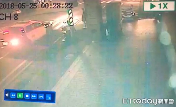 ▲▼男騎士因女友懷孕出血超速，警暖心護送至醫院。（圖／記者莊雅婷翻攝）