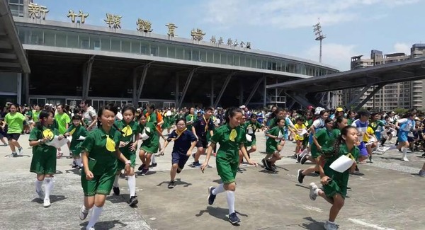 ▲竹縣女童軍定向越野活動。（圖／定向越野協會提供）