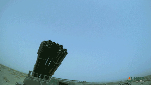 ▲解放軍PHL-03遠程火箭炮，精度超越現役最準狙擊步槍。（圖／翻攝自中國軍網）