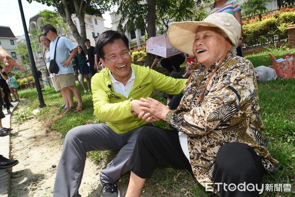 ▲▼台中市有史以來第一次舉辦龍舟競賽，在花博豐原園區軟埤仔溪登場，80多隊角逐爭冠。（圖／記者李忠憲攝）